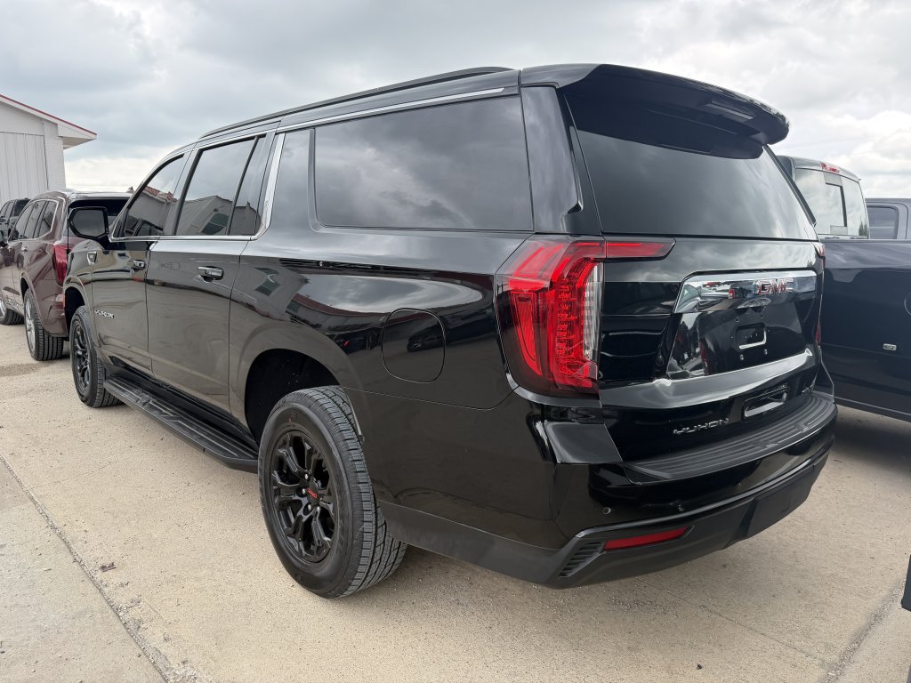 gmc yukon xl 2023 1GKS1FKD8PR137190 image gmc yukon xl 2023 1GKS1FKD8PR137190 image